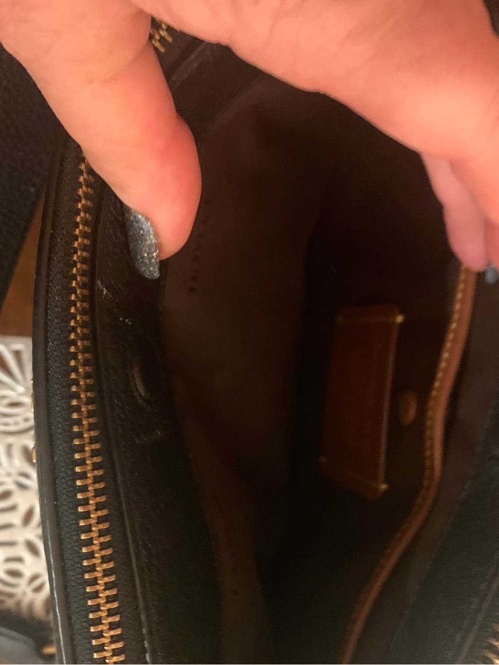🔥 ANOTHER CLASSY SNEAKY SALE!! COACH 3 ZIPPER, 2 STRAPS AWESOME BAG RET. $475 - Picture 3 of 9